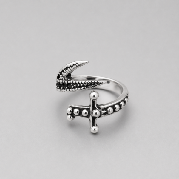 IMG_1196 Cross Talon Ring